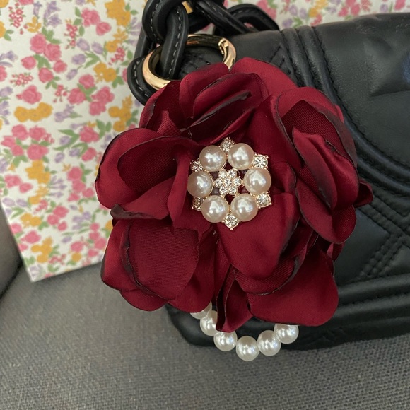 Red Satin Floral Pearl Bag Charm/Keychain - Picture 4 of 9